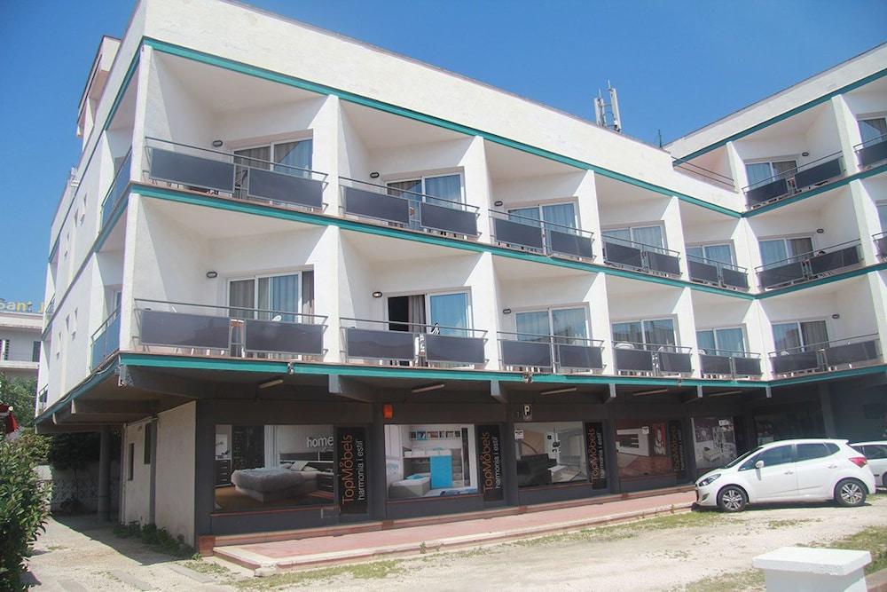Estudis Els Molins Apartahotel